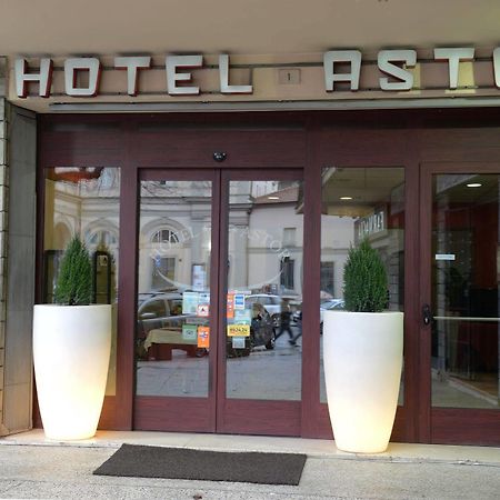 Hotel Astor Перуджа Экстерьер фото